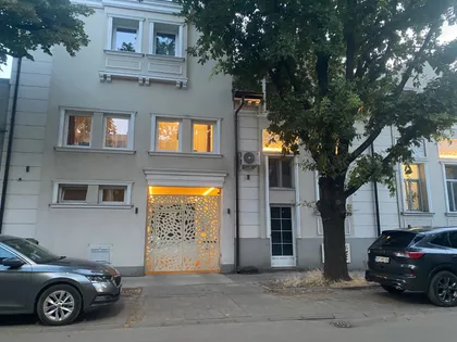 Cara Lazara 9 | 4zida.rs