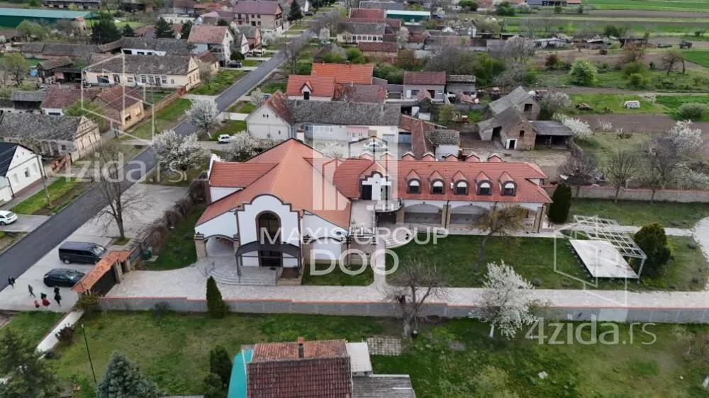 Šestoiposoban stan | 4zida