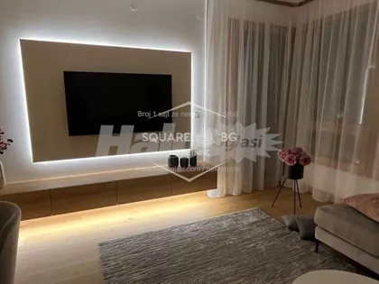 Tadije Sondermajera | 4zida.rs