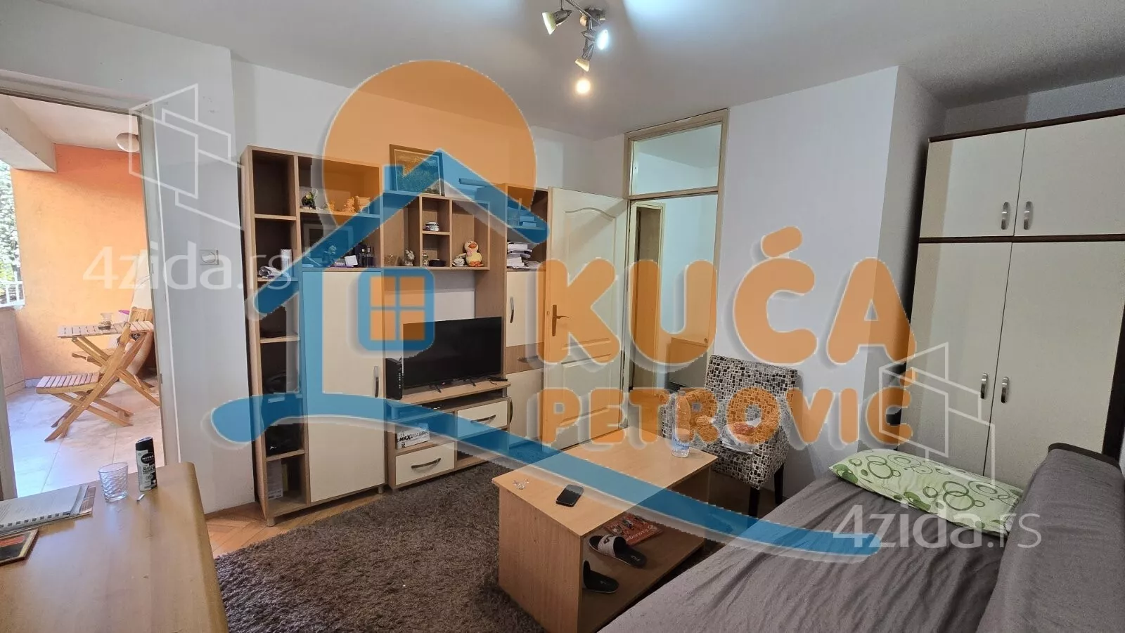 Jednoiposoban stan | 4zida