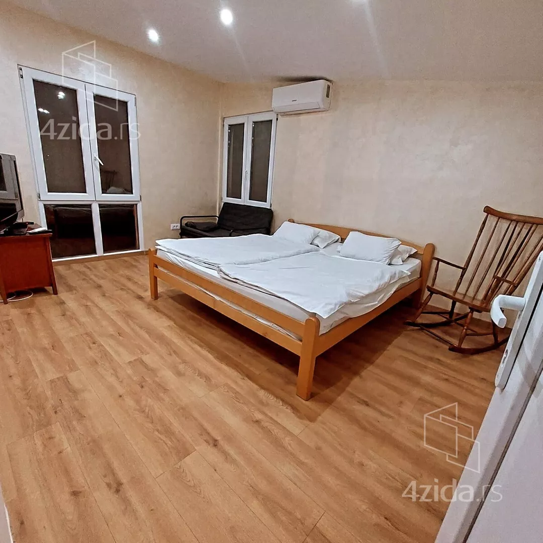 5-etažna kuća | 4zida