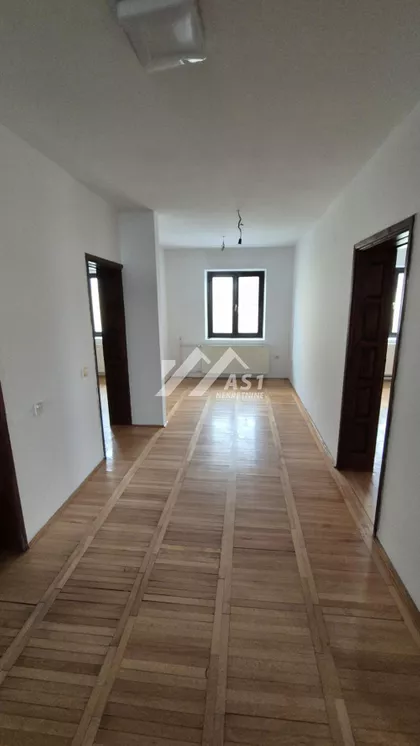 Zorana Radmilovića | 4zida.rs