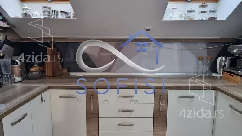 Petosoban stan | 4zida