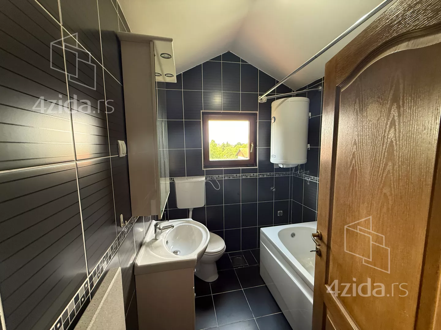 4-etažna kuća | 4zida