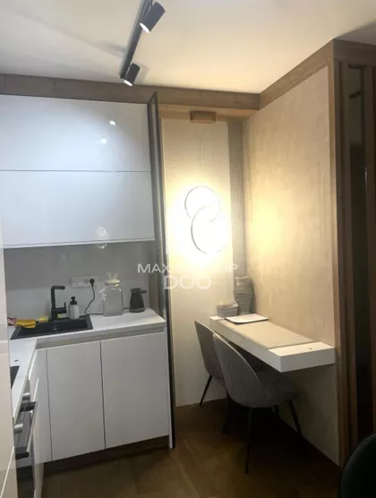 Gospodara Vučića | 4zida.rs