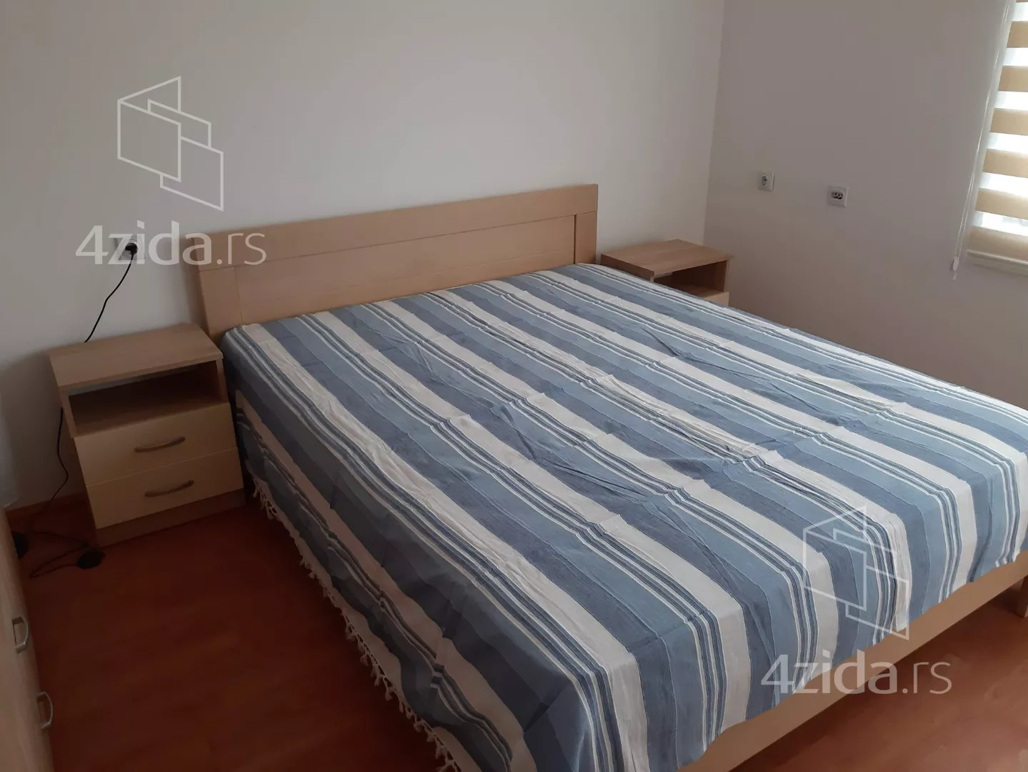 Četvoroiposoban stan | 4zida