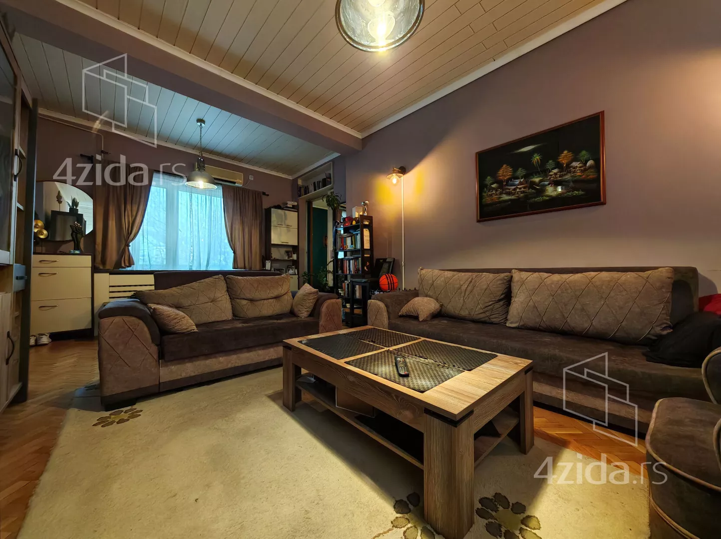 Troiposoban stan | 4zida