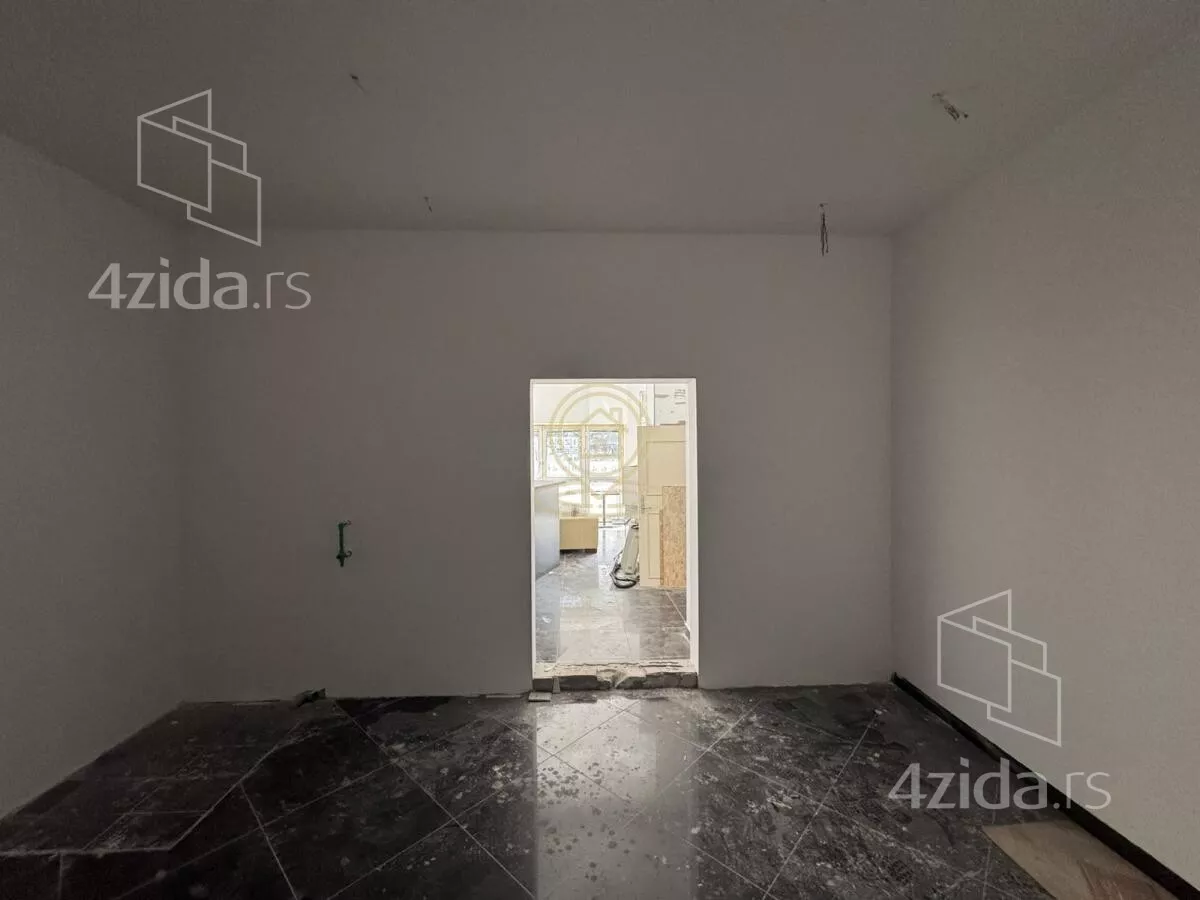 Lokal | 4zida