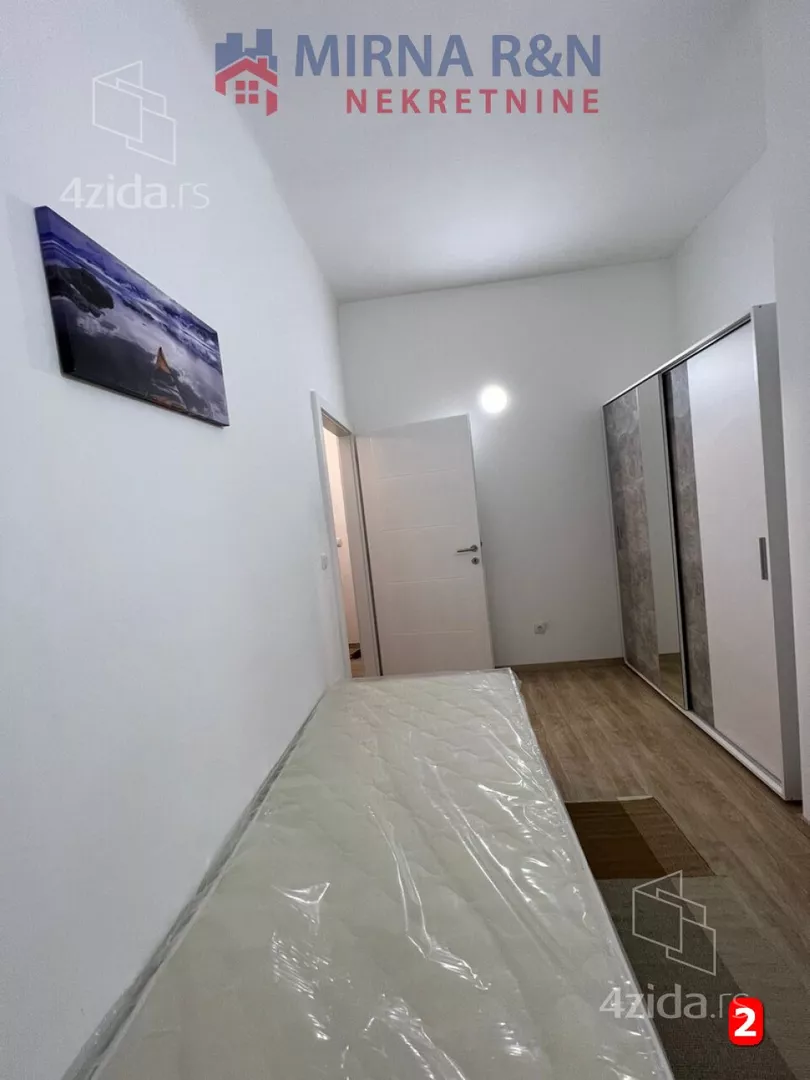 Četvoroiposoban stan | 4zida