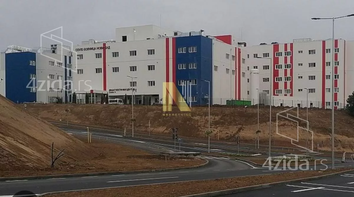 Plac | 4zida