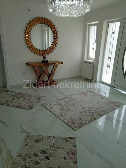 Šidska | 4zida.rs