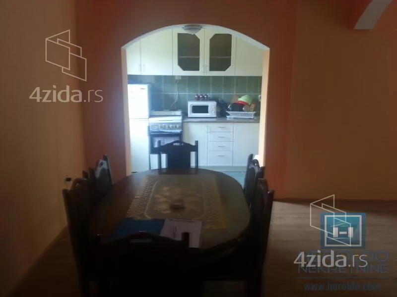 Kuća | 4zida