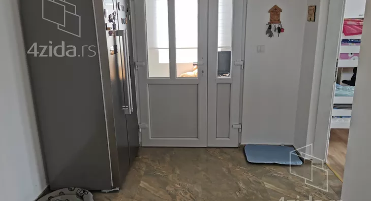 5-etažna kuća | 4zida