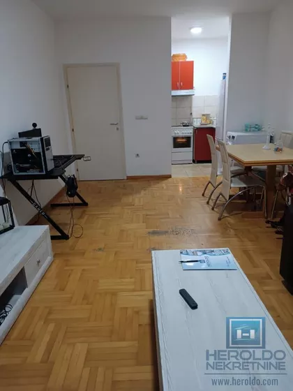 Vašarište | 4zida.rs