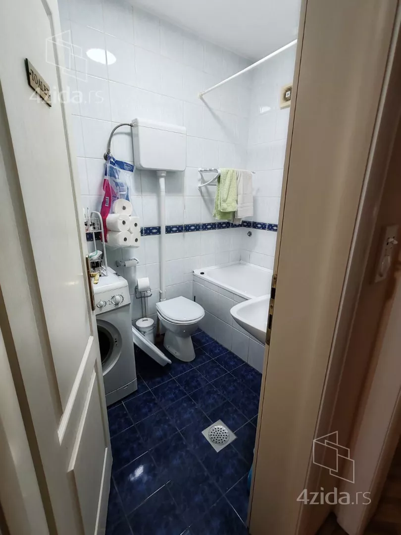 Troiposoban stan | 4zida