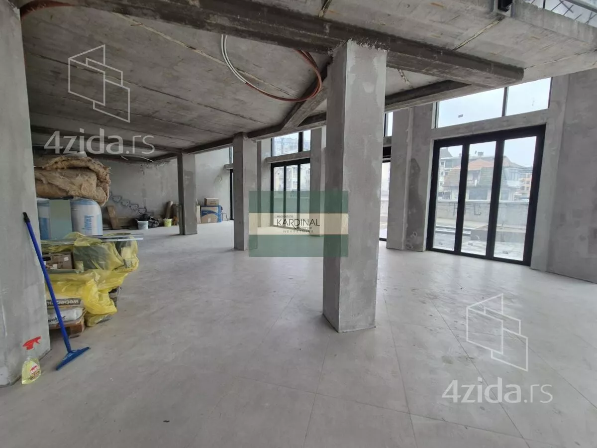 Poslovni prostor | 4zida
