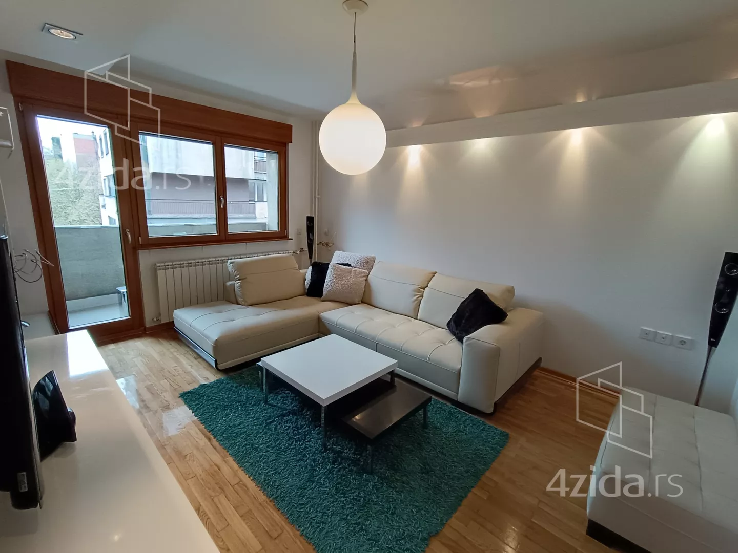 Dvoiposoban stan | 4zida