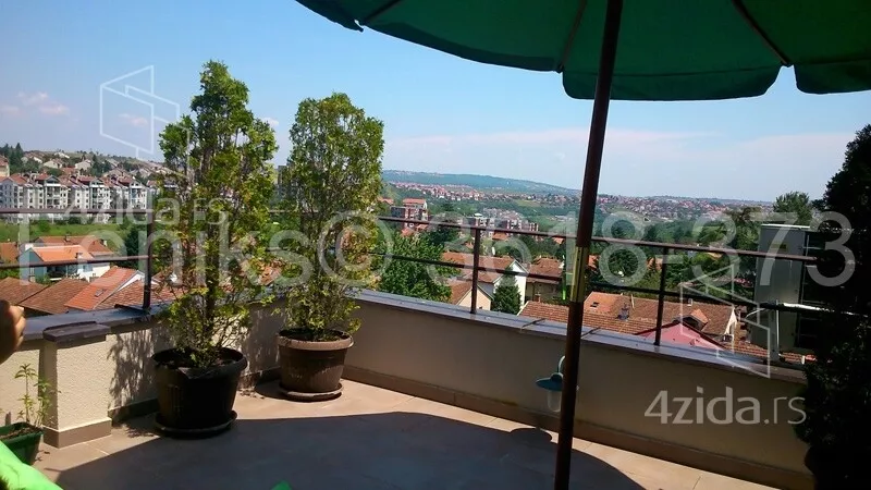Troiposoban stan | 4zida