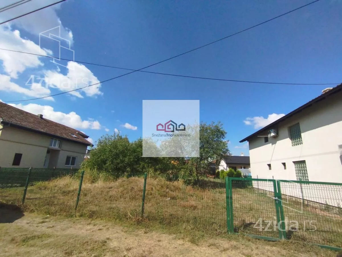 Plac | 4zida