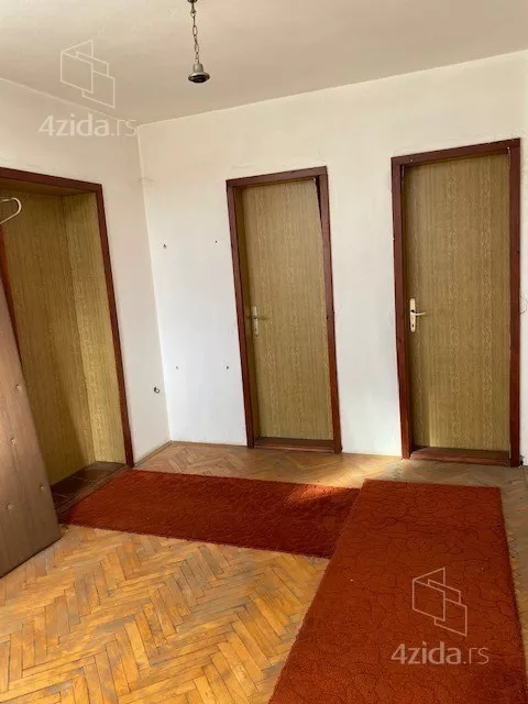 3-etažna kuća | 4zida