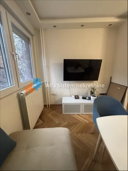 Vukov Spomenik | 4zida.rs