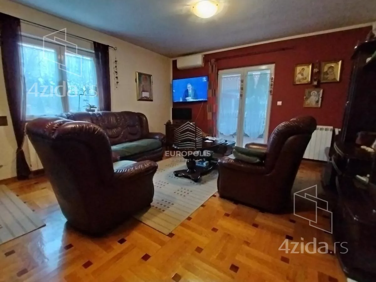 Kuća | 4zida