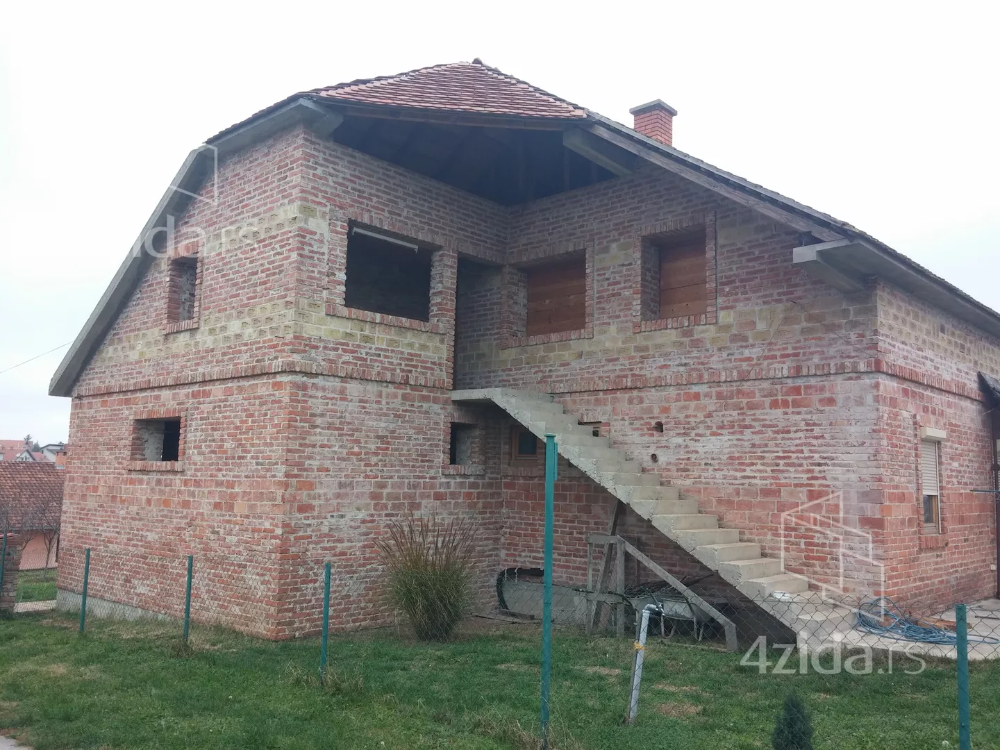 2-etažna kuća | 4zida