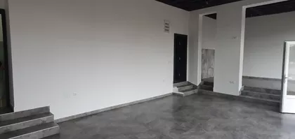 Paradni Trg 2 | 4zida.rs