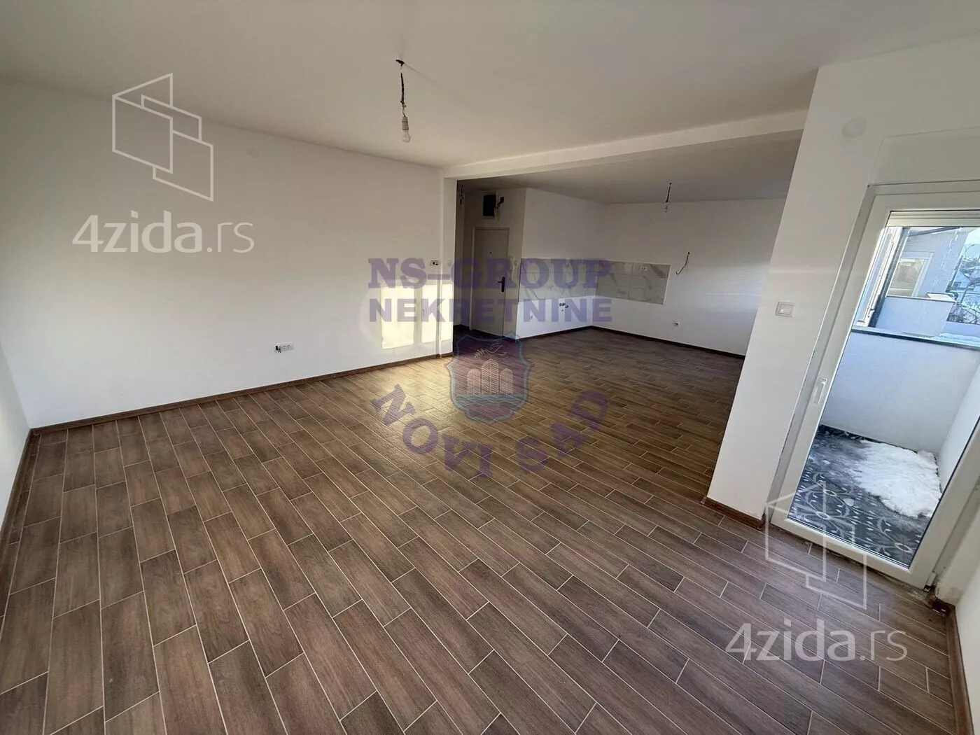 Četvoroiposoban stan | 4zida