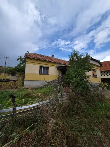 Raševica | 4zida.rs