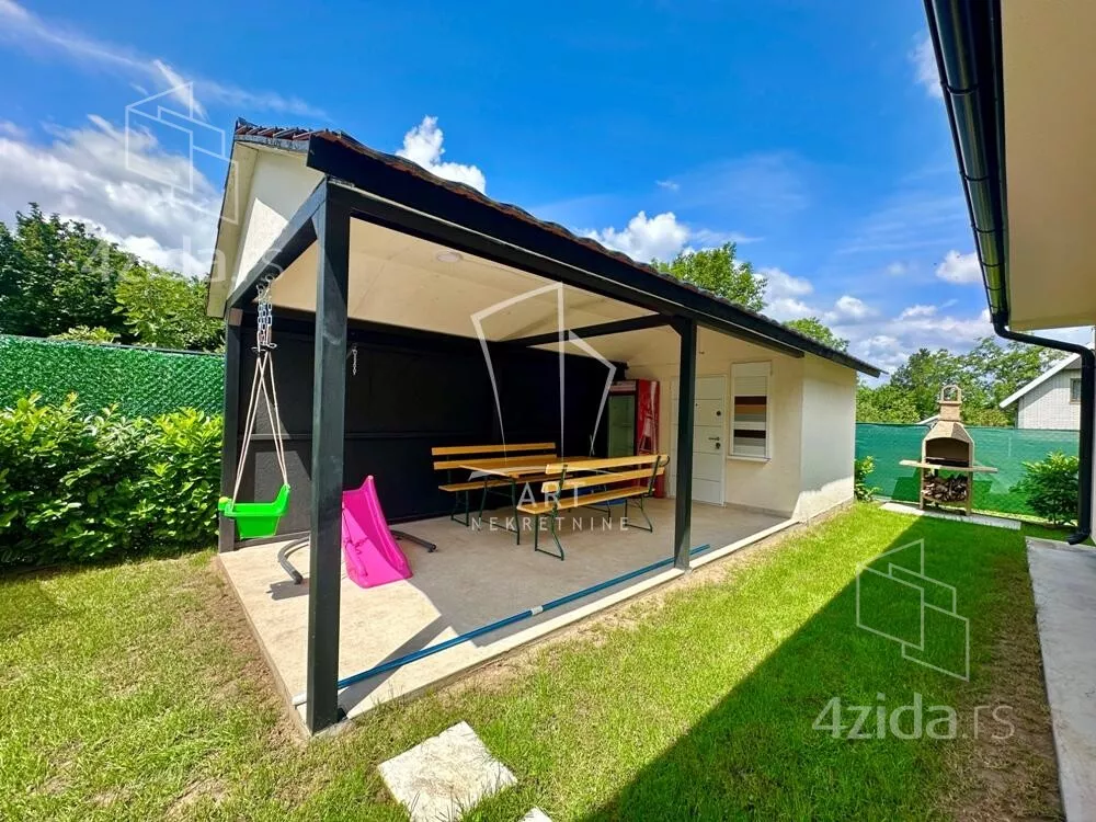 Kuća | 4zida