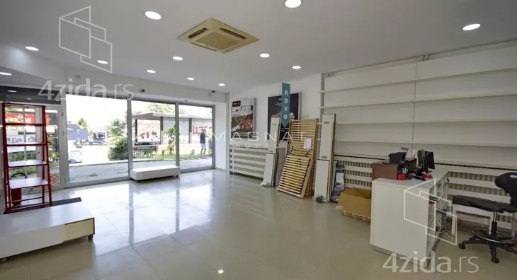 Lokal | 4zida
