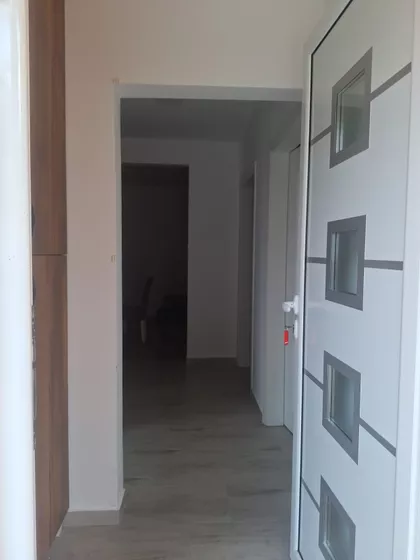 Trg Fontana 20/3 | 4zida.rs