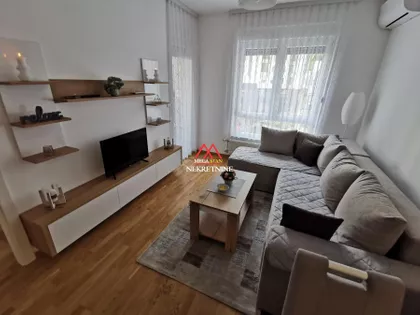 Aranj Janoša | 4zida.rs