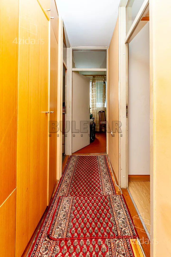 Troiposoban stan | 4zida