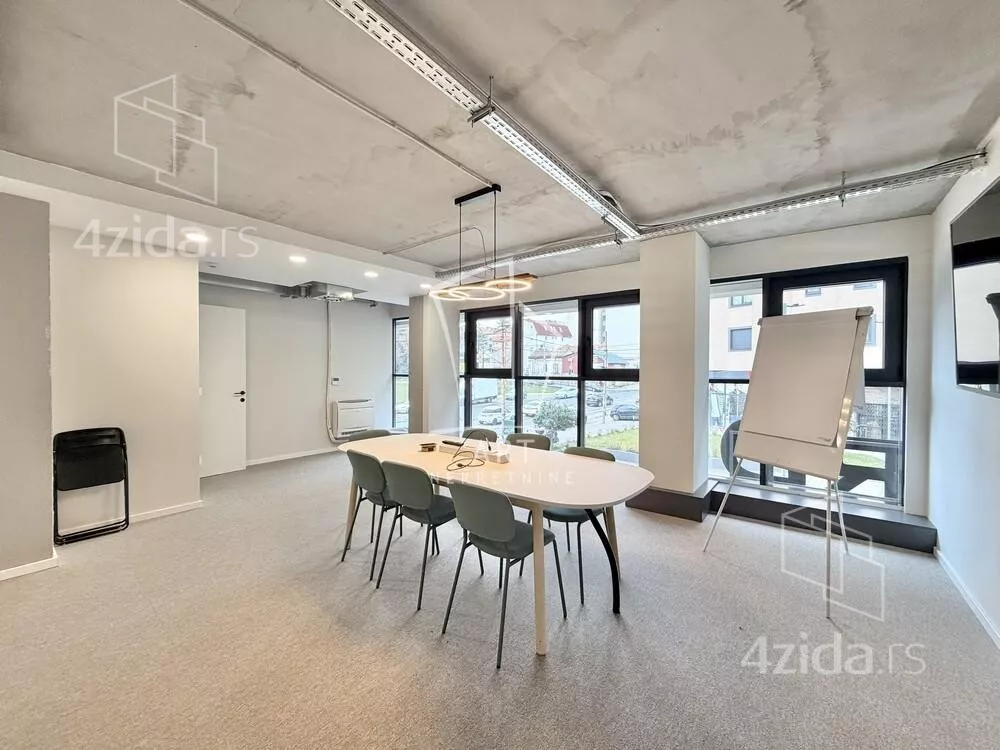 Poslovni prostor | 4zida