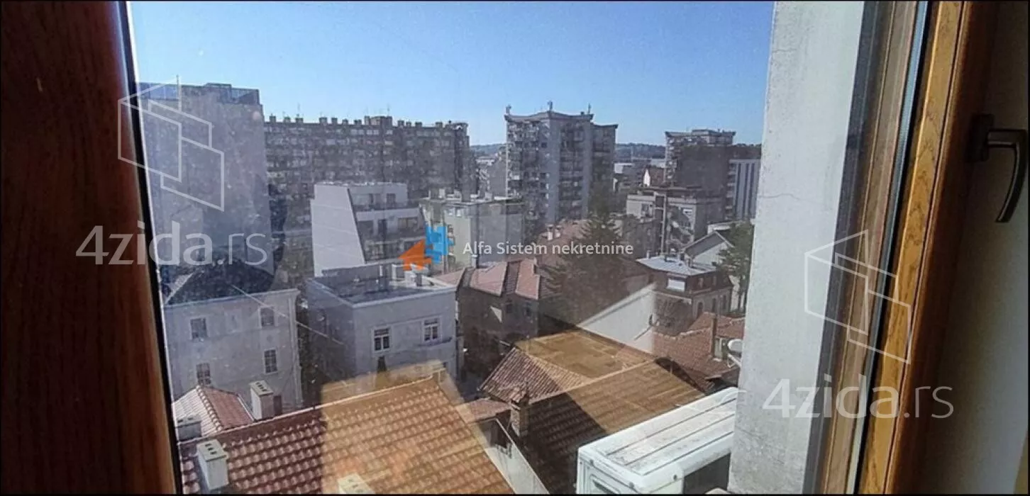 Petosoban stan | 4zida