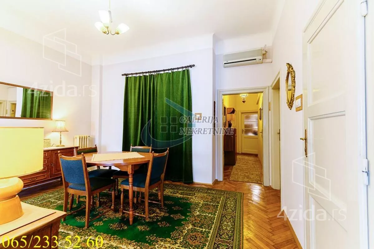 Četvoroiposoban stan | 4zida