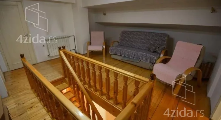 Šestosoban stan | 4zida