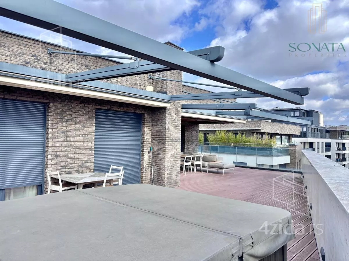 Petosoban stan | 4zida