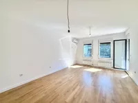 Tesla, Gradske lokacije, Pančevo | 4zida.rs