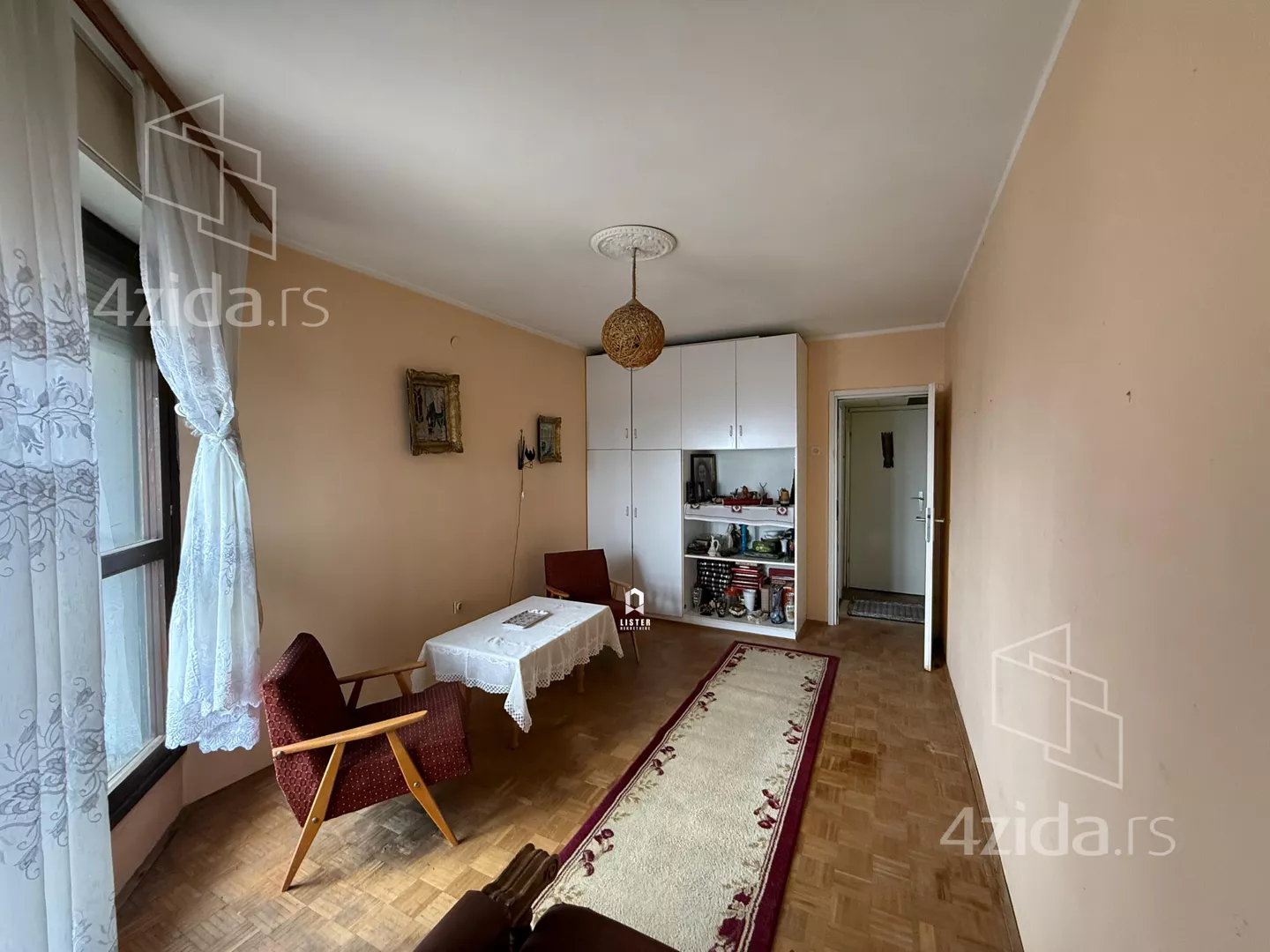 Troiposoban stan | 4zida