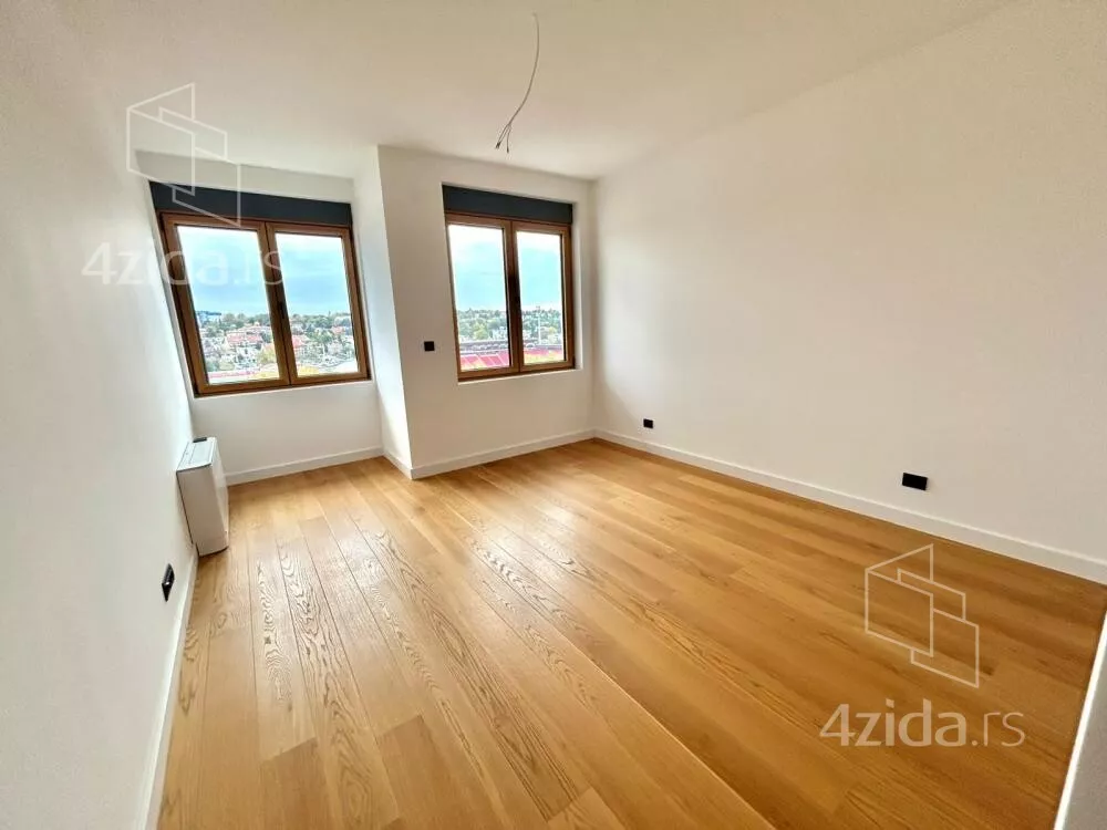 Šestoiposoban stan | 4zida