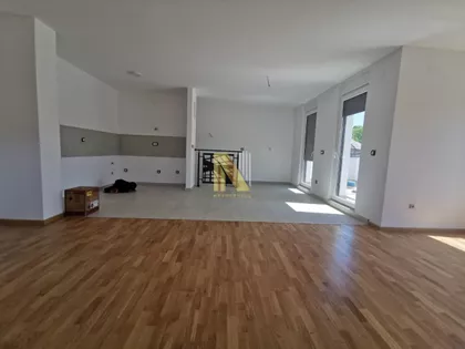 Sremska Kamenica | 4zida.rs