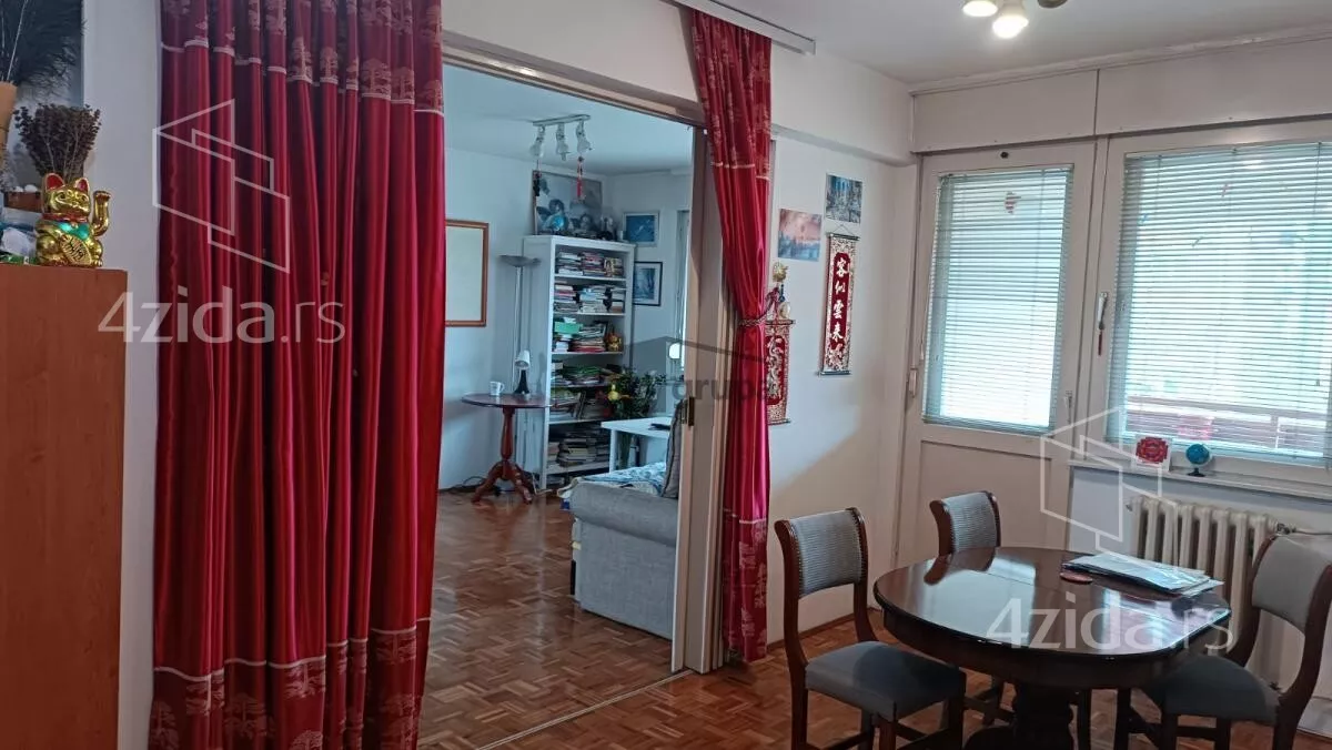 Troiposoban stan | 4zida