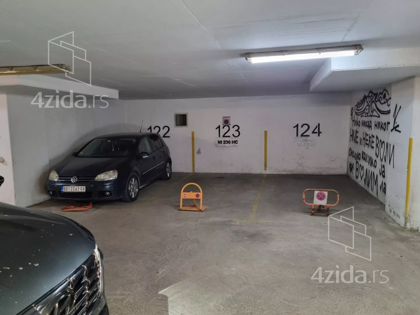 Garaža | 4zida