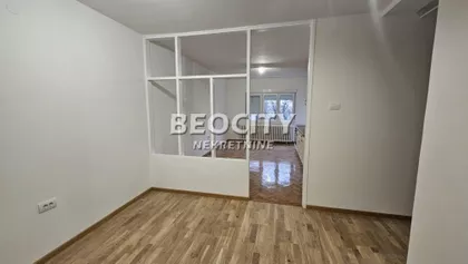 Pariske komune | 4zida.rs