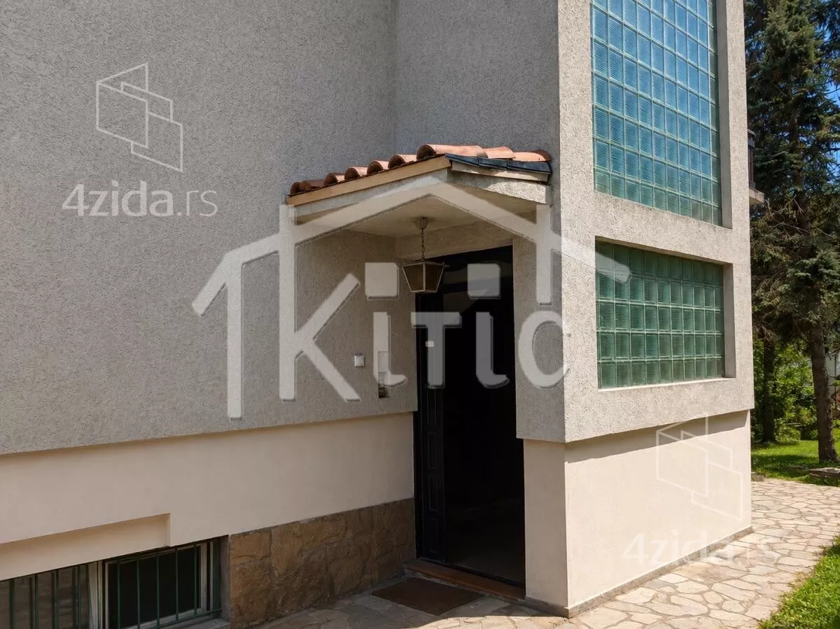 Kuća | 4zida