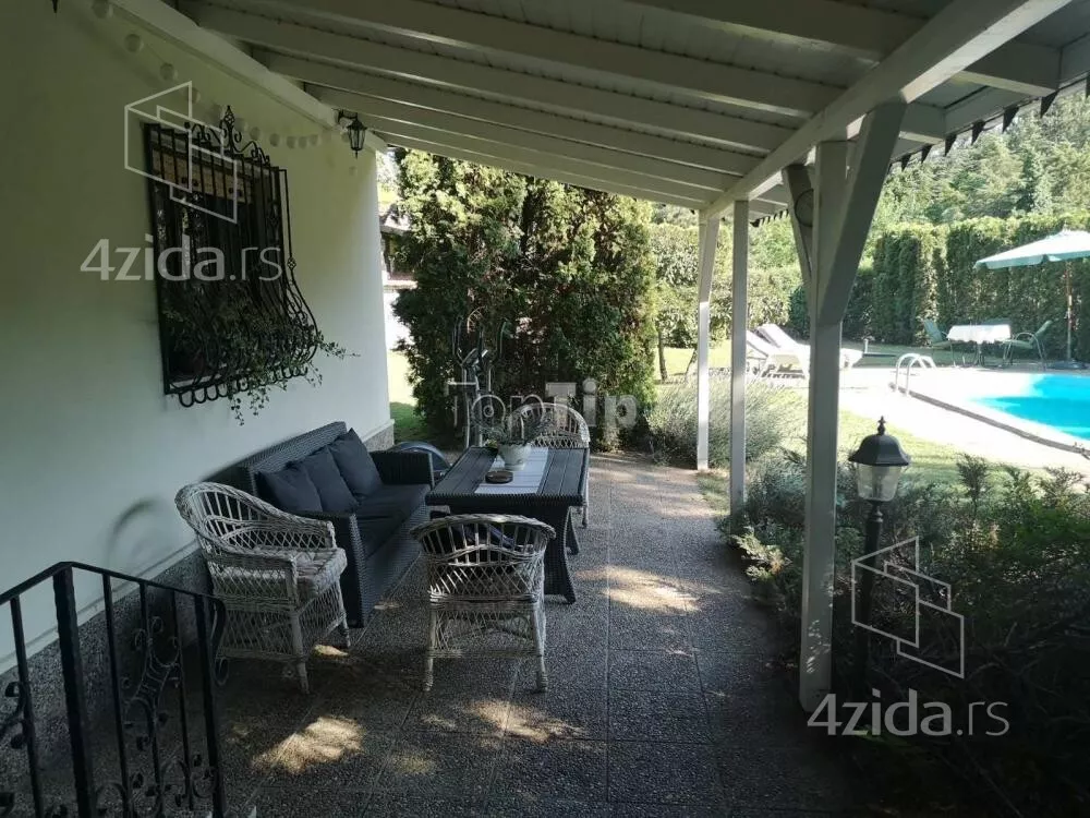 Kuća | 4zida