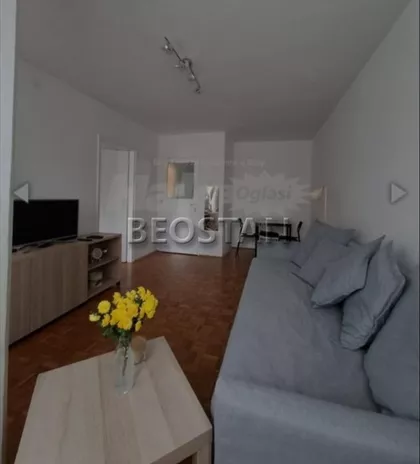 Pariske komune | 4zida.rs